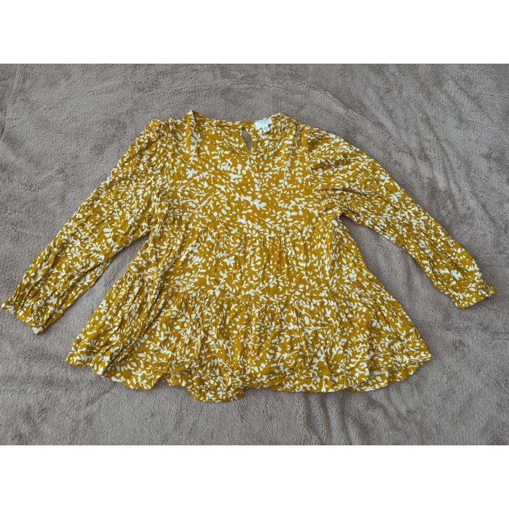 Time and Tru Women’s Top Size Medium Burnt Yellow/Orange